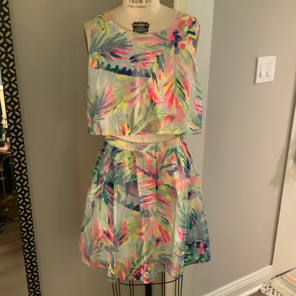 Hilah Set 8 - Picture 3 of 9